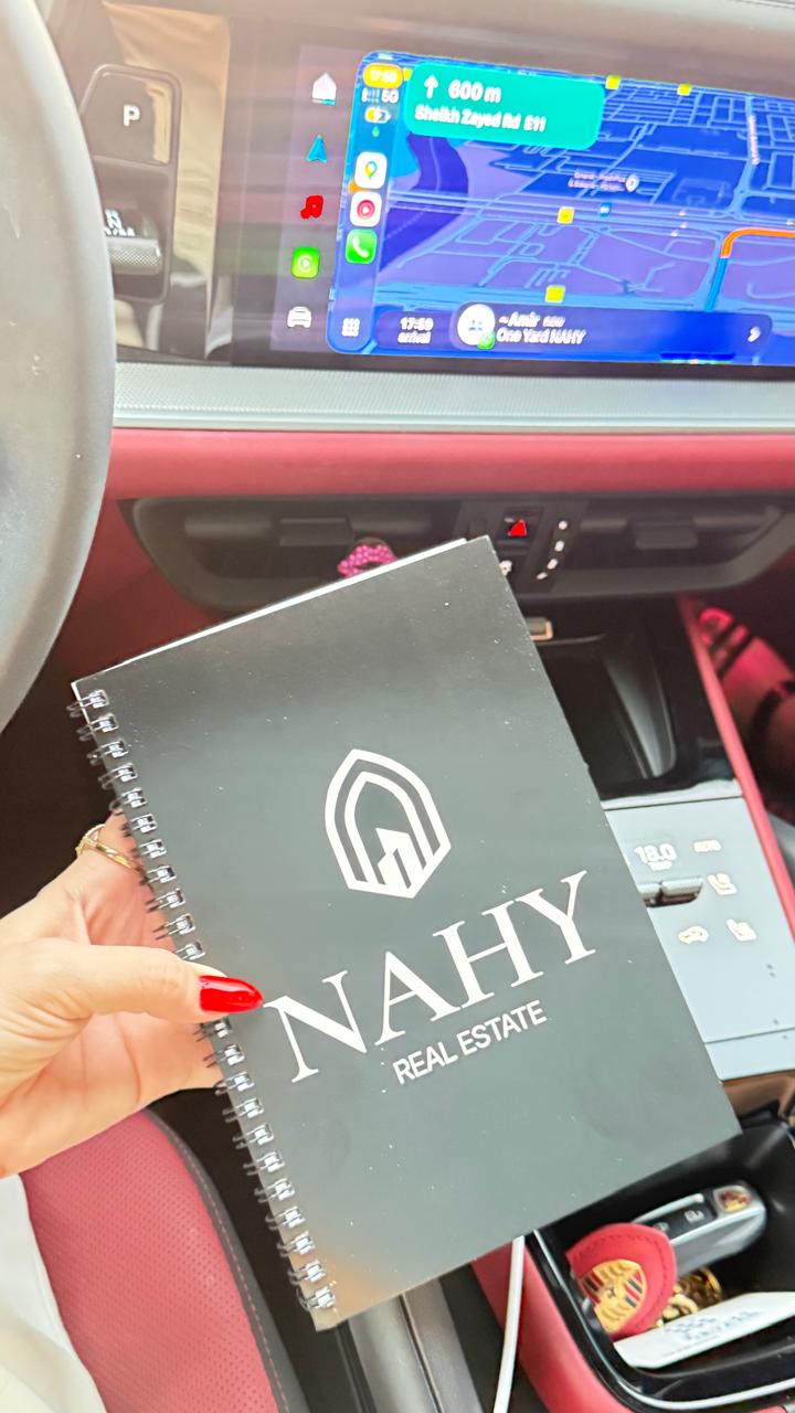 Mariane Nunes, empresária brasileira em Dubai, caderno da NAHY Real Estate em Dubai